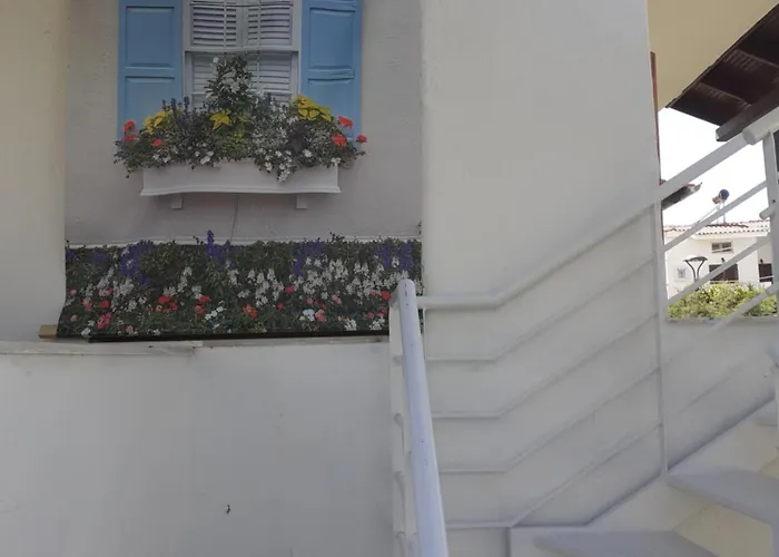 Maria's Пефкохори